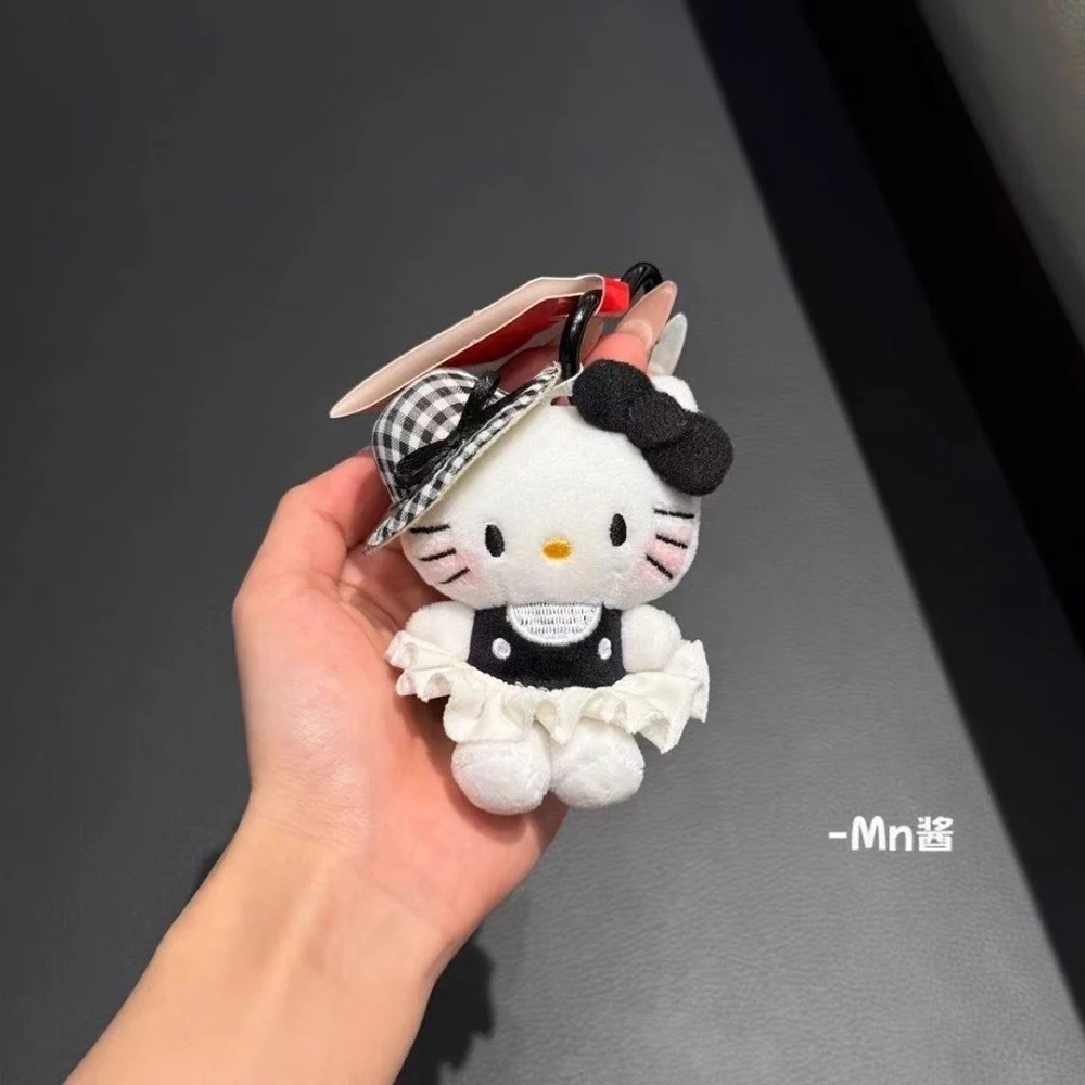 Hello Kitty Sanrio 10Cm llavero de felpa sombrero de paja muñeca Kawaii colgante Anime dibujos animados Plushie juguete regalos de navidad para niños
