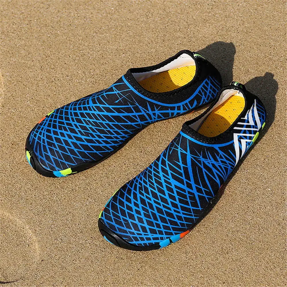 Slip-On Größe 38 für Herren Running Man Sandalen Schuhe Herren Hawaii Slipper Sneakers Sport Festival Zinken hochwertige Idee