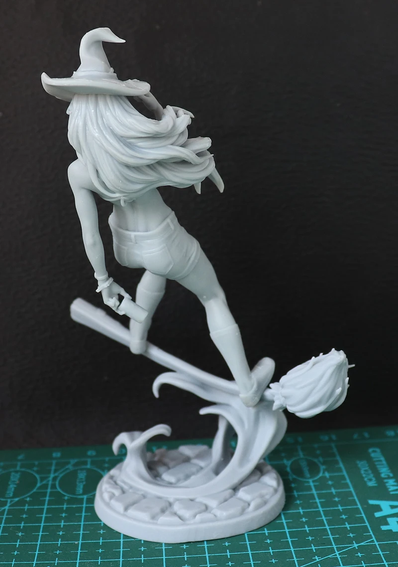 10cm  12cm Resin Model Beautiful Girl Female Figure Unpainted No Color RW-016