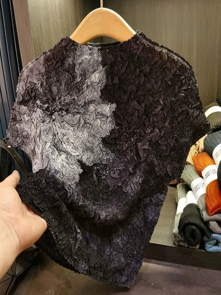 Sansheng high-end design tie dye printed pleated top temperament commuting versatile short sleeved T-shirt women's summer new st