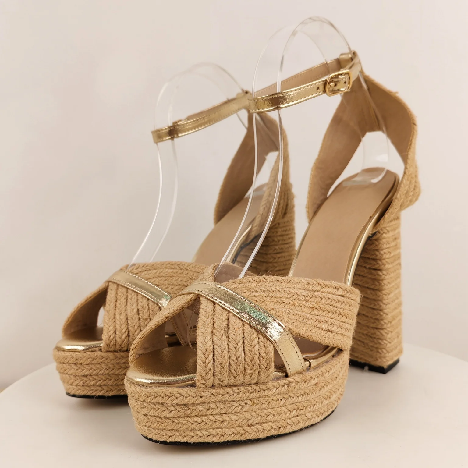 

Женские сандалии на платформе из натурального джута с золотистым металлическим ремешком на щиколотке и пряжкой для пляжа, в стиле бохо, для летнего отпуска, модные аксессуары