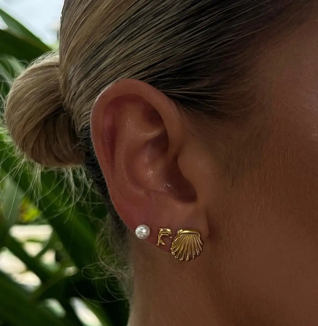 

AIKOER 3-Pair Earring Set 18K Gold Color Plated Stainless Steel Dolphin Ribbed Shell Earrings Women's Jewelry Gift for Her