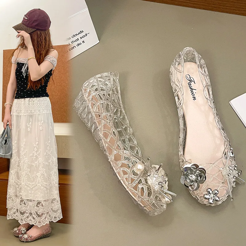 Zapatos de ganchillo elásticos para mujer 2026, plantilla de espuma viscoelástica, sandalias de moda con diseño hueco, tacón plano, punta puntiaguda, suela de PVC, para uso en invierno.