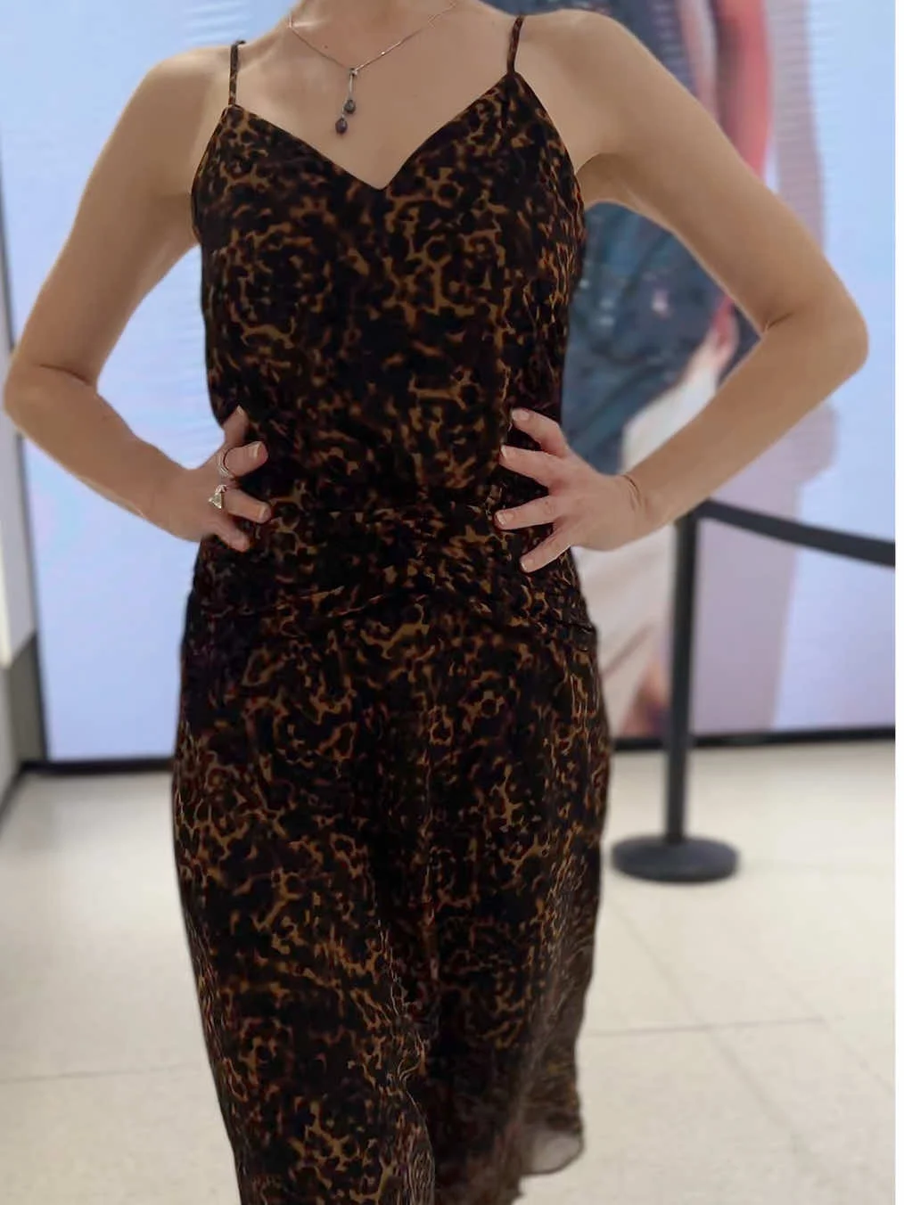 Vestido midi com estampa animal feminino, novo outono 2021, decote em v, costas abertas, elegante, cintura smocked, sexy, festa, vestidos longos