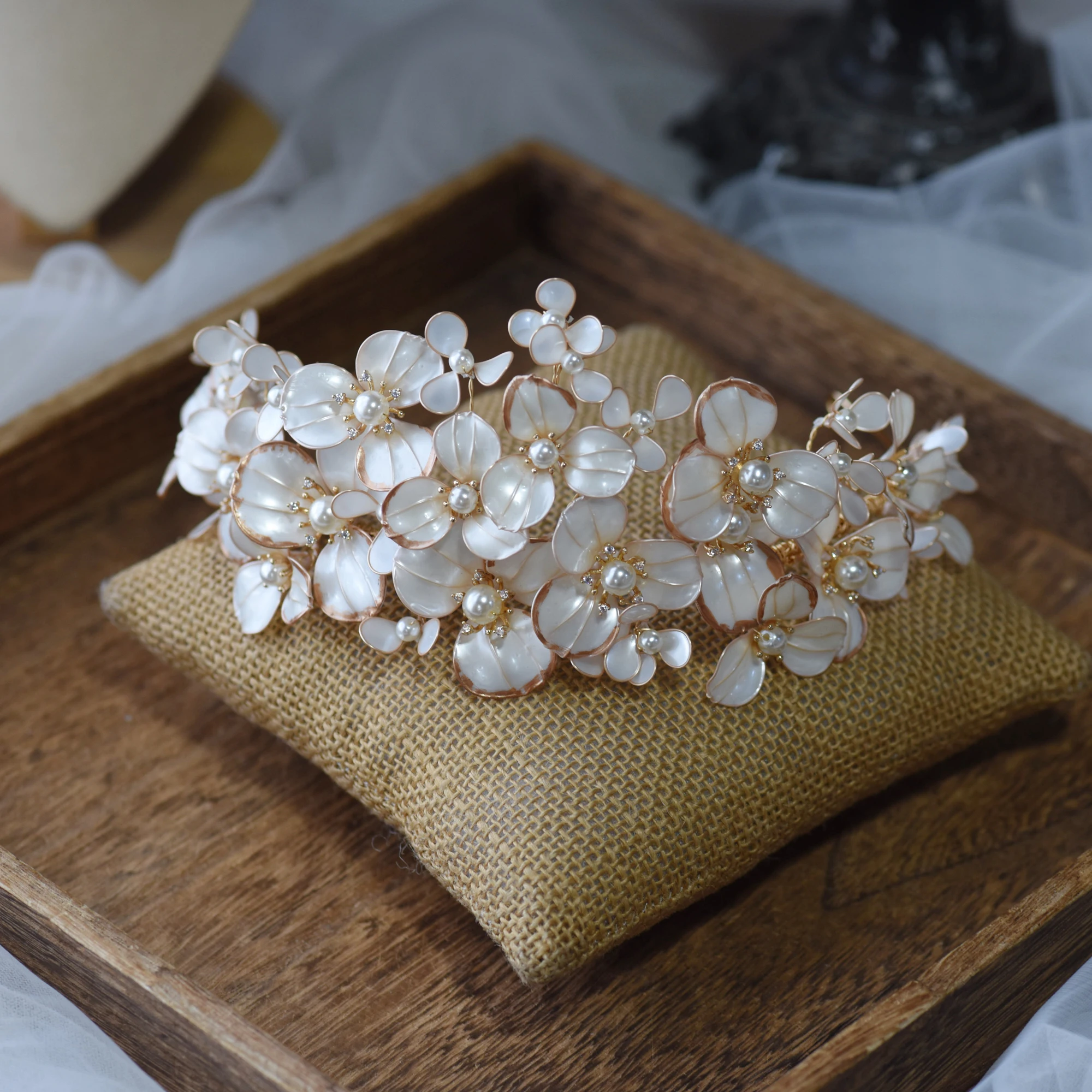 Tiaras de novia con diamantes de imitación de flores de resina elegantes, accesorios para el cabello de boda, tocado de novia, accesorio para el cabello