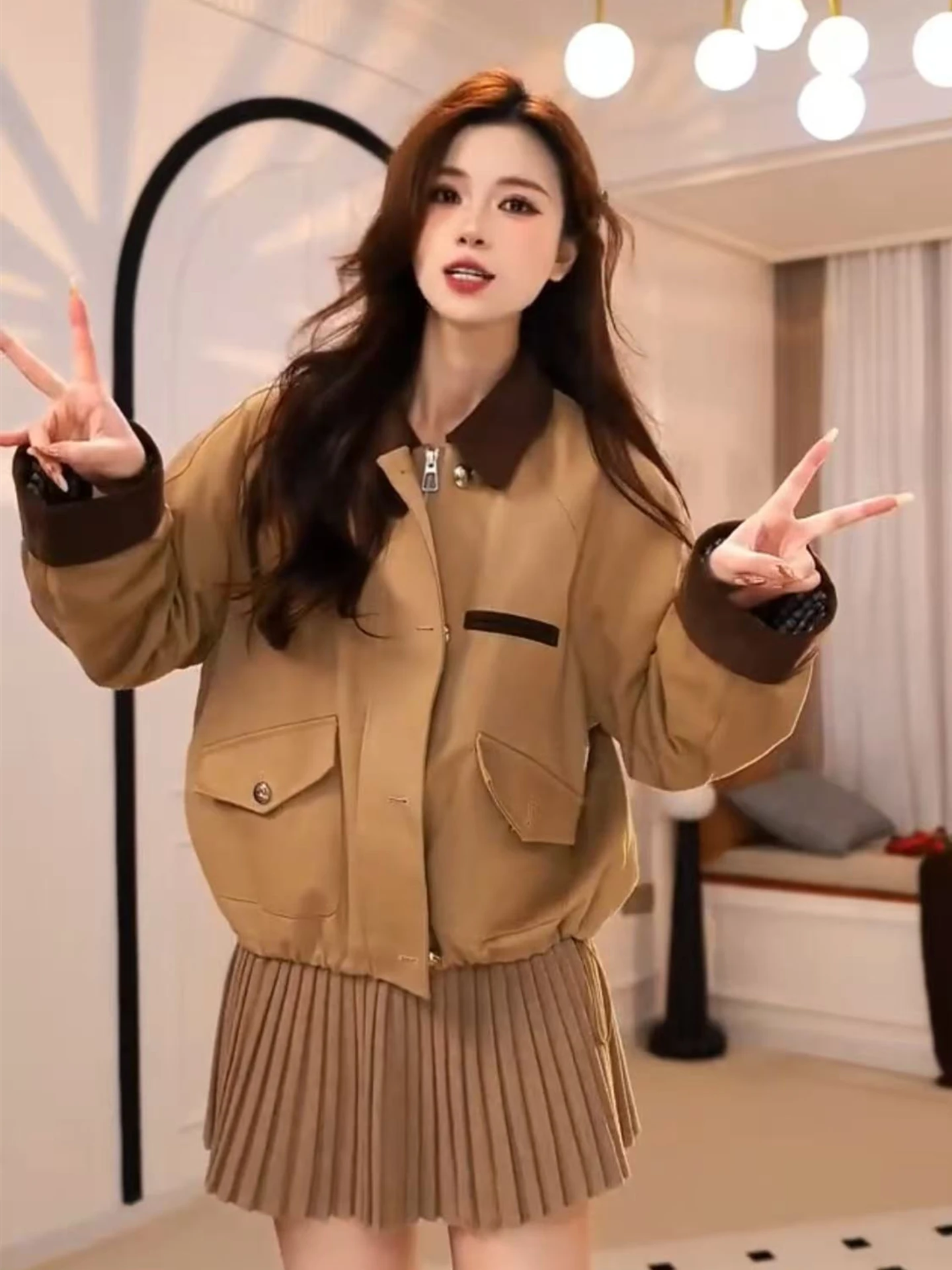 

Autumn Winter Cotton Lined Jacket Women's Barn Style Khaki Color Retro Loose Fit Short Coat with Pockets Warmth And Style