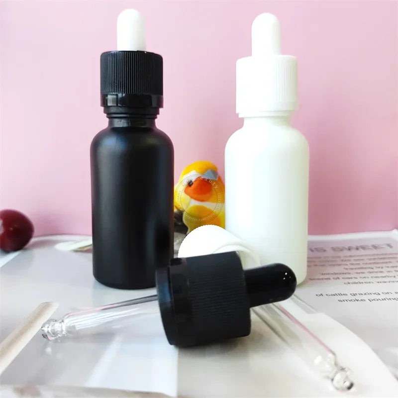 Veel Kindveilige en Fraudebestendige Caps Met Glazen Druppelaar Pipet Zwart/Wit Latex Hoofd Voor Makeup Tools Kit essentiële olie caps