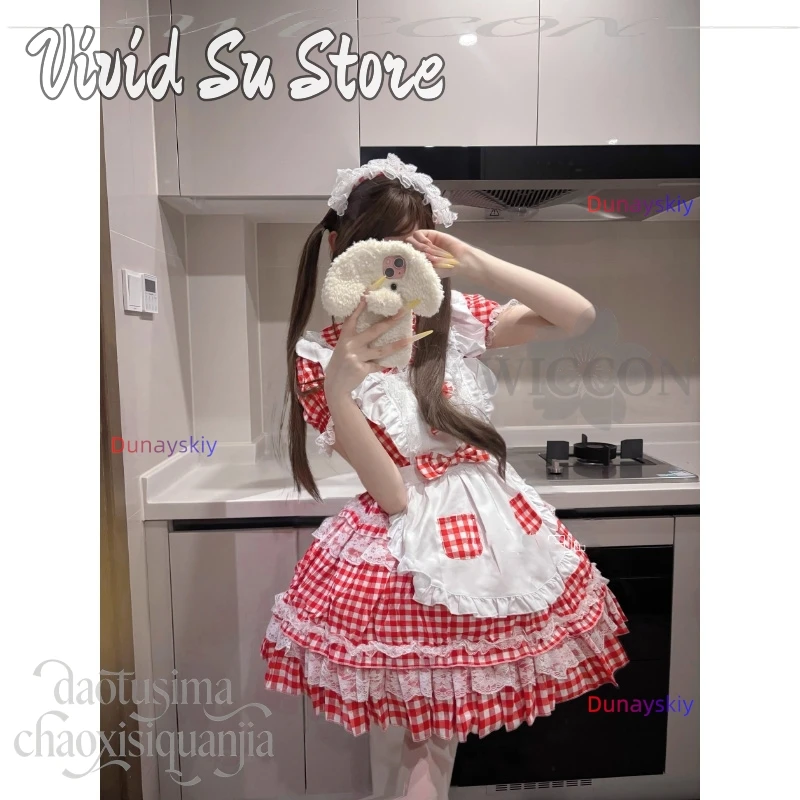 

Аниме-игра, милые девушки, Nikke, косплей, кавайный красный клетчатый наряд горничной, платье принцессы, милая Лолита, Джирай Ка, милые девушки на Хэллоуин