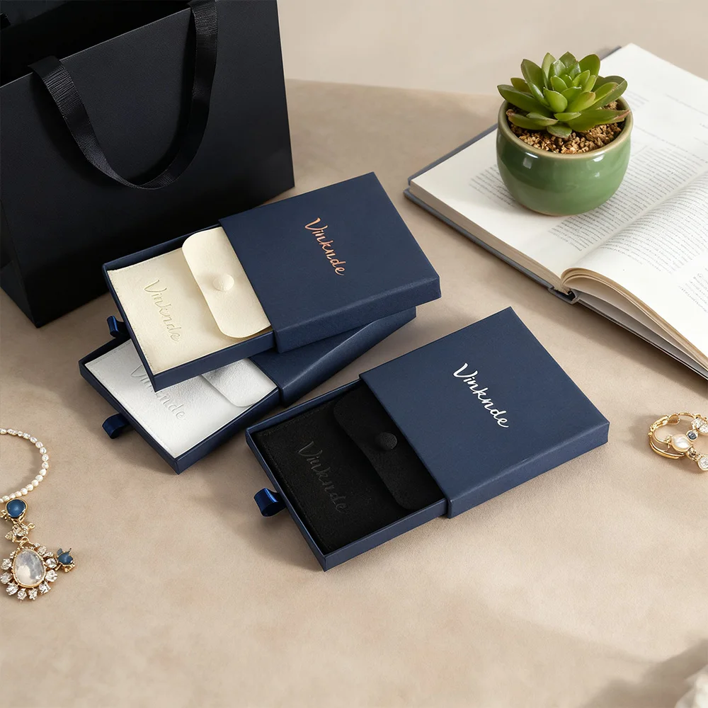 

Custom Logo Luxury Cardboard Paper Packaging Drawer Sliding Jewelry Earrings Ring Gift Box With Microfiber Snap Button Bag Pouch