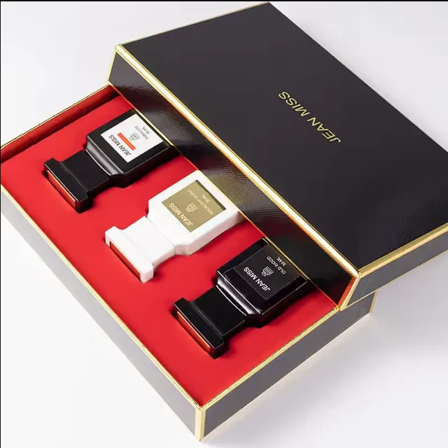 جديد حار مبيعات العطور 90 مللي الرجال العطور هدية مربع 3 قطعة مجموعة الطازجة الطبيعية دائم كولونيا رائحة العطور رجل ساحر العطور