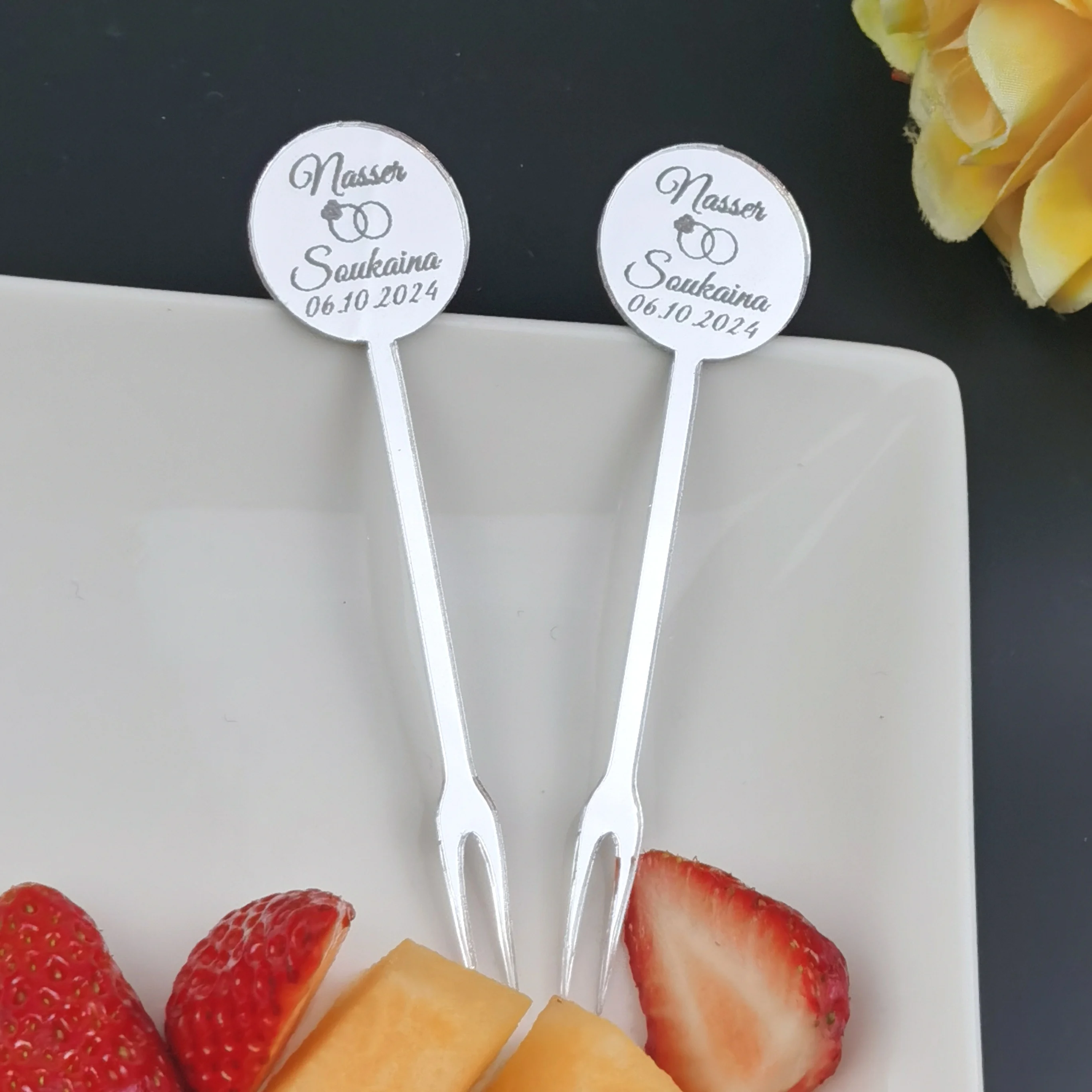 Personalized Round Mirror Fruit Fork Wedding Dining Custom Fork Wedding Decoration Custom Acrylic Dinner Edible 50/100