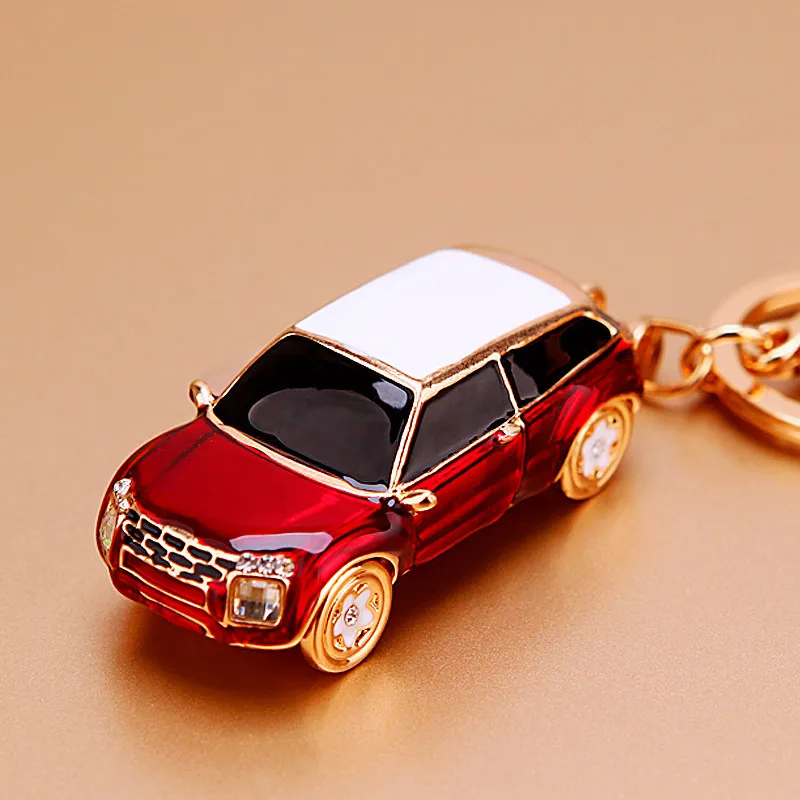 Hot-selling Small Commodity Car Keychain Metal Korean Female Bag Pendant Keychain Ring