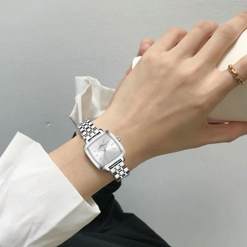 หรูหราประณีตนาฬิกาผู้หญิงกันน้ํา Casual ยี่ห้อนาฬิกาหญิงของขวัญแฟชั่นนาฬิกาข้อมือควอตซ์สุภาพสตรี