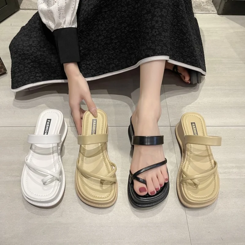 Pull-toe Slippers Women To Wear Outside Summer New Square Toe Slippers Wedges Thick Sole Sandals for Women Casual Flip Flops