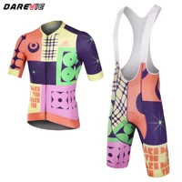 DAREVIE Maillot de ciclismo para hombre, Jersey de ciclismo elástico antideslizante de nivel profesional, ropa de ciclismo ligera y suave que absorbe la humedad