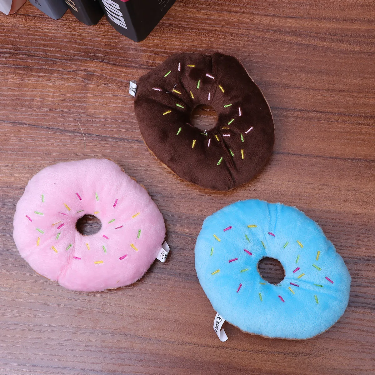 4 pièces de jouets à mâcher pour chien, en forme de beignet de dessin animé, sûrs pour les morsures, interactifs, pour l'entraînement des chiots et le nettoyage des dents.