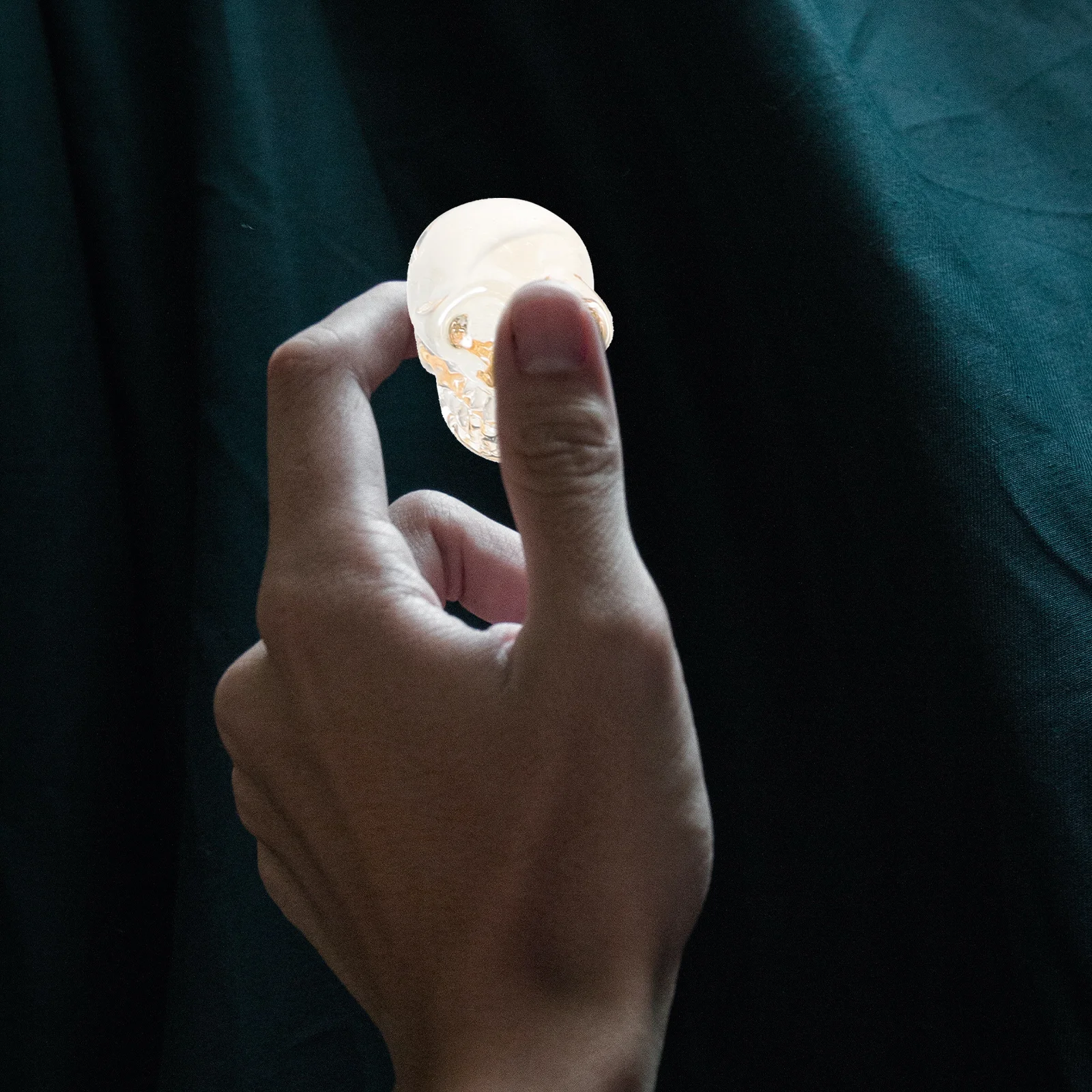 

9Pcs Premium Glass Shape Adornment Unique Creative Design Longlasting Use Desktop Housewarming Decor Statue