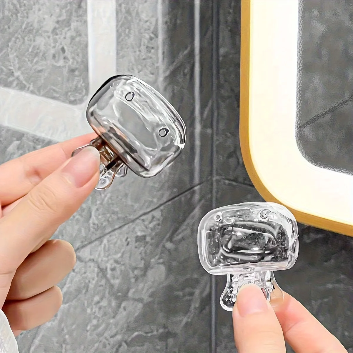 1/4PCS Hygienic Toothbrush Covers, Dust-Proof & Portable, Easy Snap on/Off, for Home Travel Office, Keeps Clean, Essential