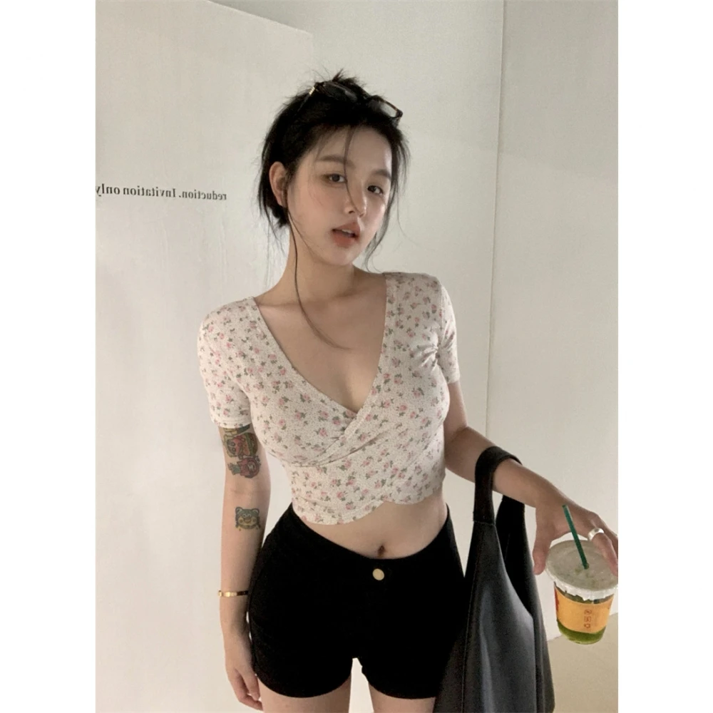 Pure Desire Style Deep V Wrap Chest Short Sleeve T Shirt Women Summer Slim Fit Sexy High Waist Belly Button Short Length Shirt