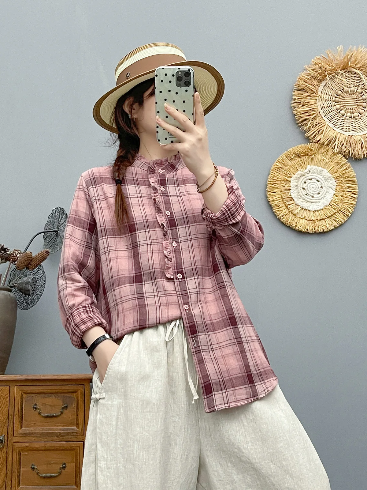 Nueva camisa de manga larga de algodón de otoño 2025, blusa holgada informal cómoda a la moda con volantes a cuadros para mujer Mori T58757CC