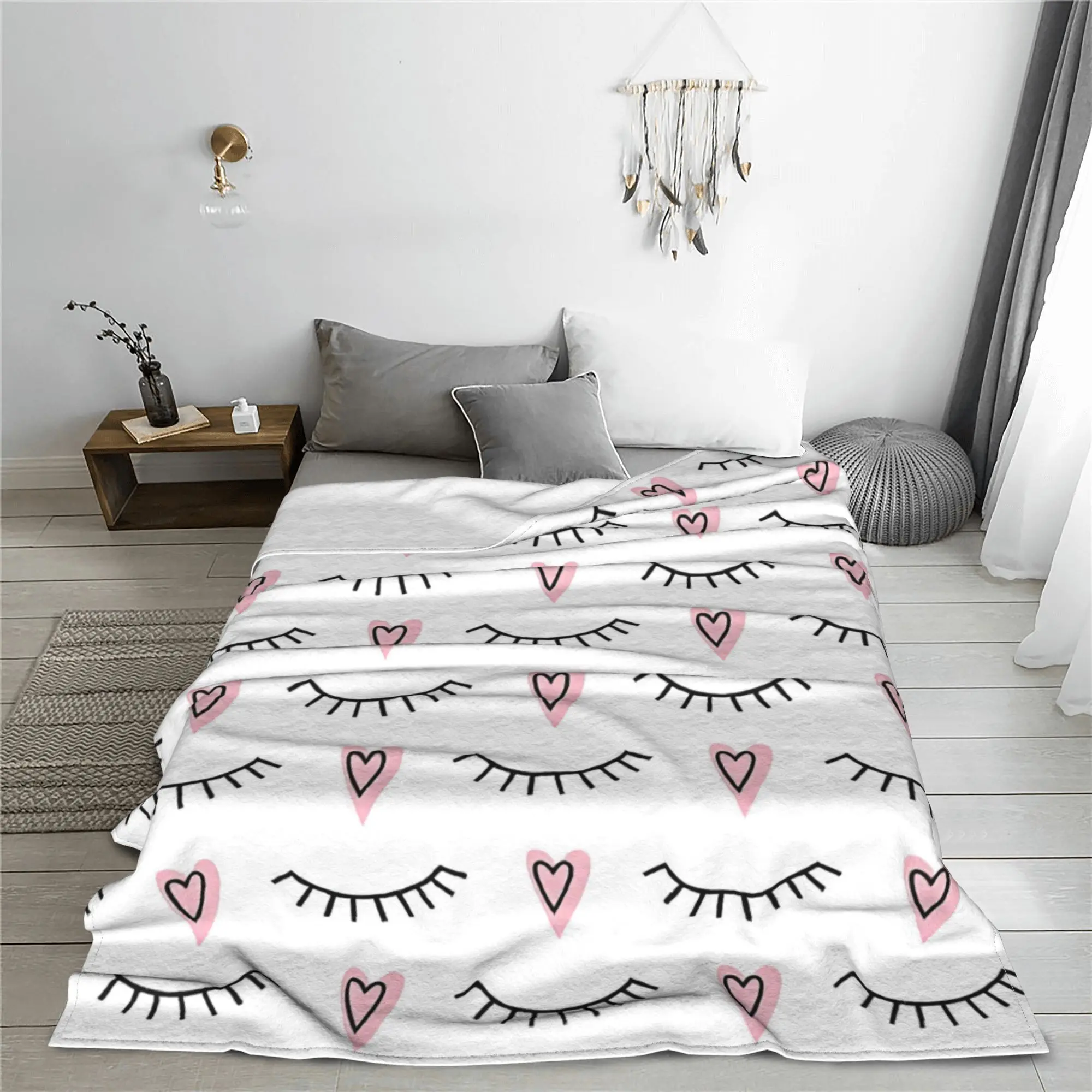 Abstract Closed Eyes and Pink Hearts Blanket Flannel  Super Soft Throw Blankets for Bedding Couch Bedroom Quilt