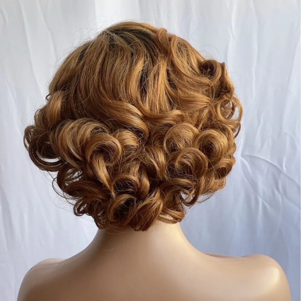شعر بشري حقيقي قصير مجعد على شكل حرف C من الأمام، مجعد قليلاً، تجعيدات كبيرة متدرجة، شعر بشري حقيقي للنساء، للاستخدام اليومي والمناسبات