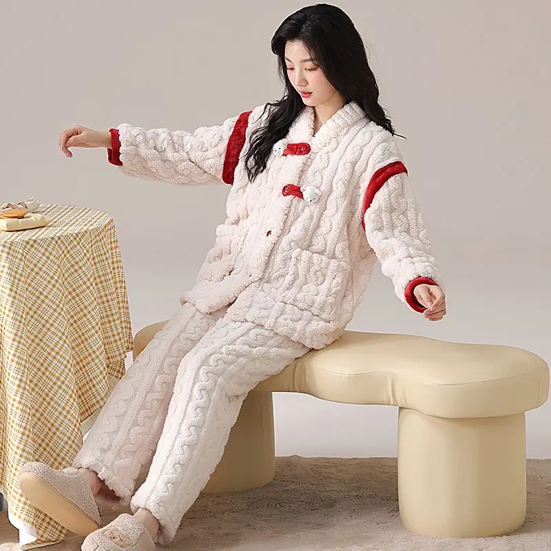 

2025 New Coral Fleece Pajamas Women's Autumn and Winter Fleece Thickened Winter Flannel Long-sleeved Loungewear Set Comfortable