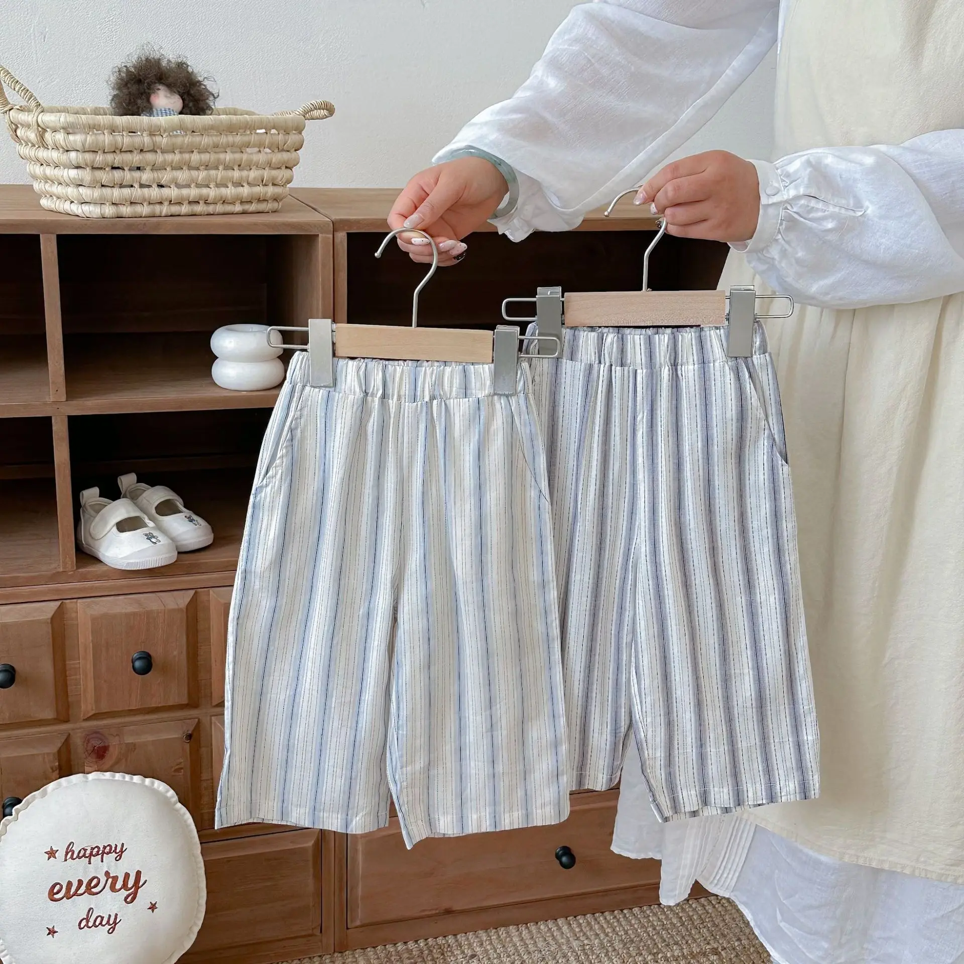 

2026 Summer New Children Loose Trousers Boys Thin Striped Pants Cotton Breathable Girls Mosquito Proof Pants Kids Casual Pants
