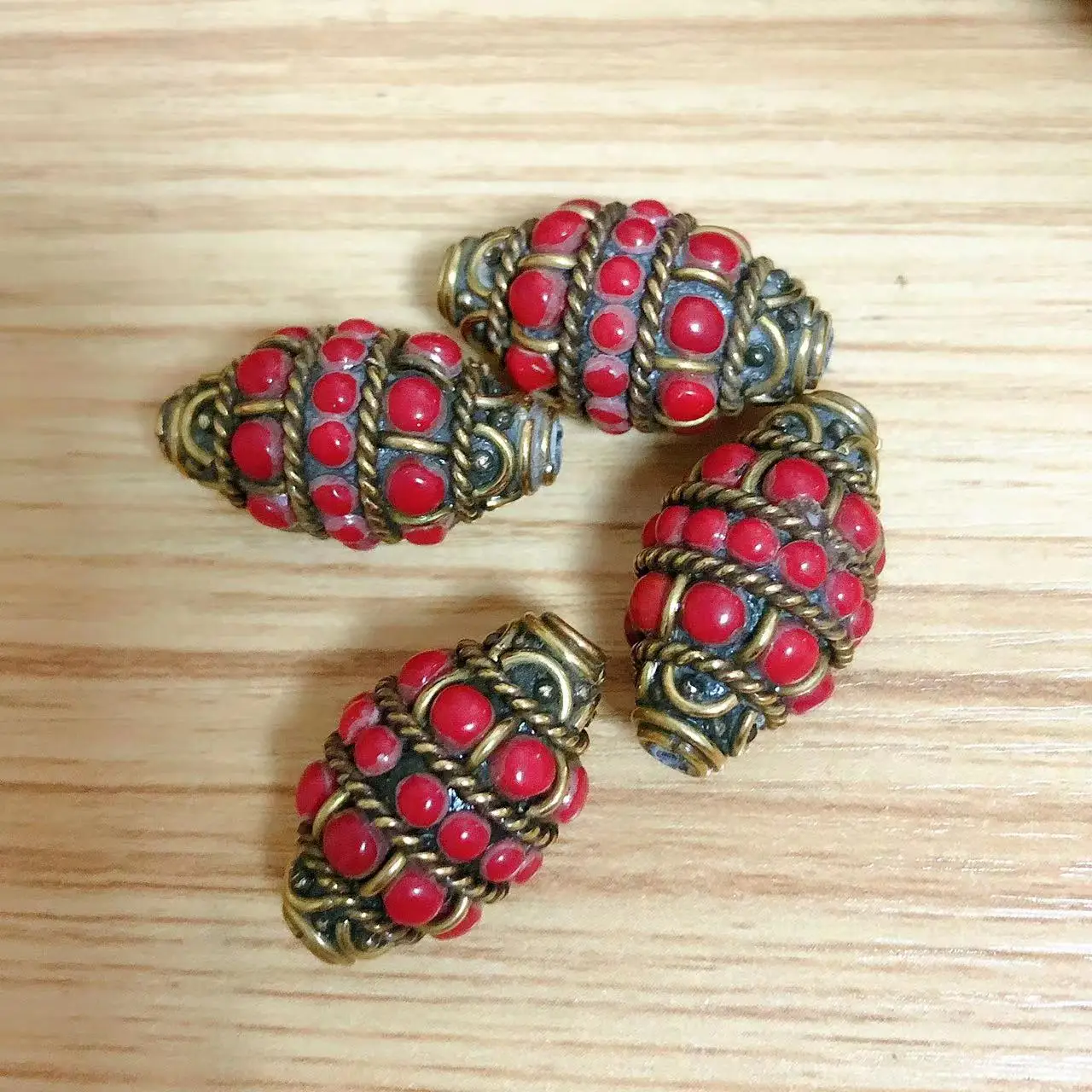 BD262 Tibetan Brass Inlaid Red Mini Glass Beads For Jewelry Making Diy Accessories 4 pieces Lot