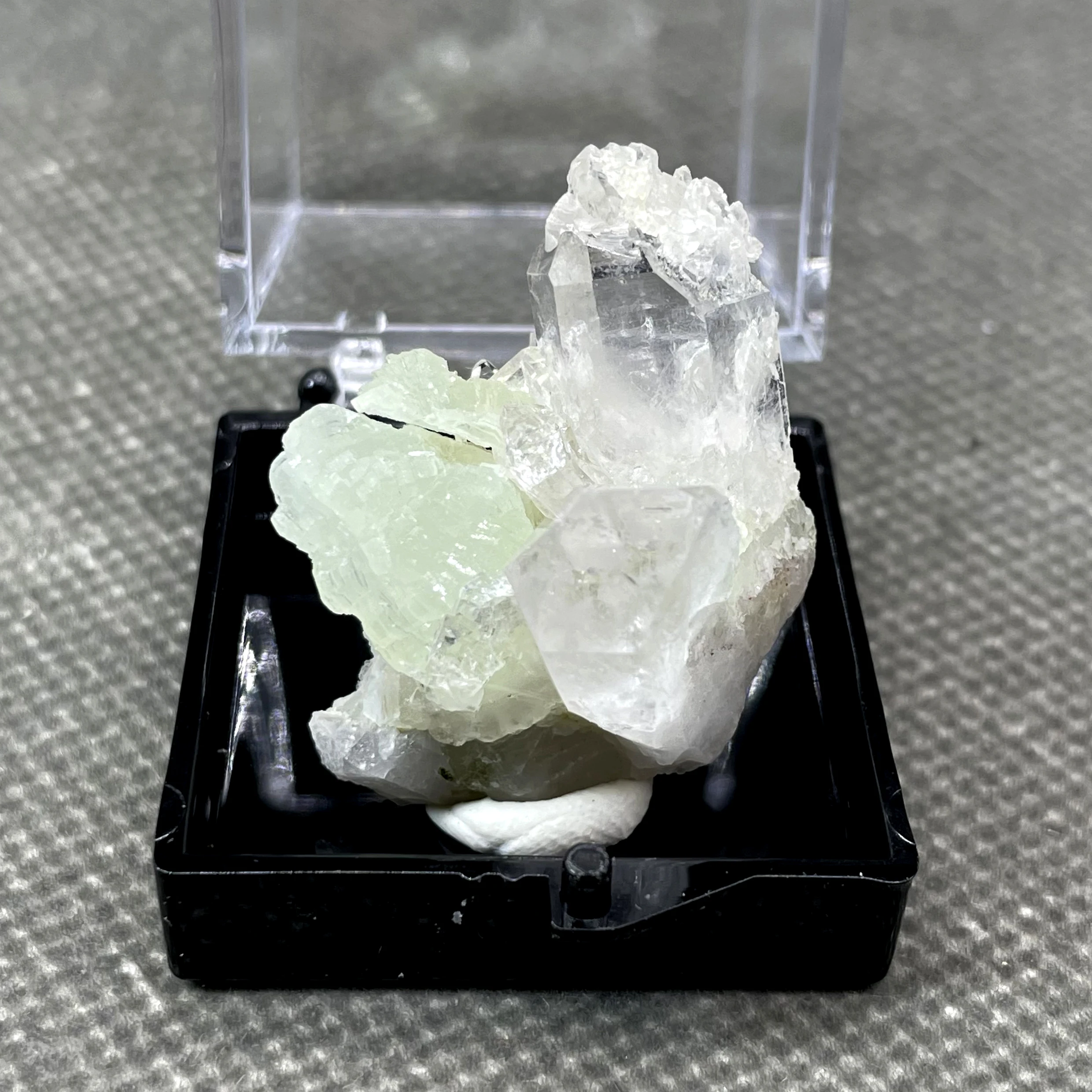NEW! 100% Natural rare Prehnite and White crystal symbiosis Mineral Specimens stones and crystals healing box size 3.4cm