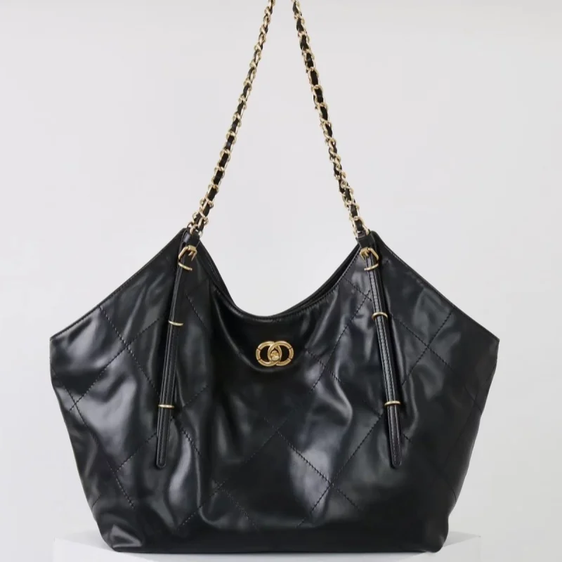 Soft Leather Relaxed Diamond-Quilted Chain Tote Bag for Women Spacious Capacity, Versatile Style, Soft Texture Shoulder Bag