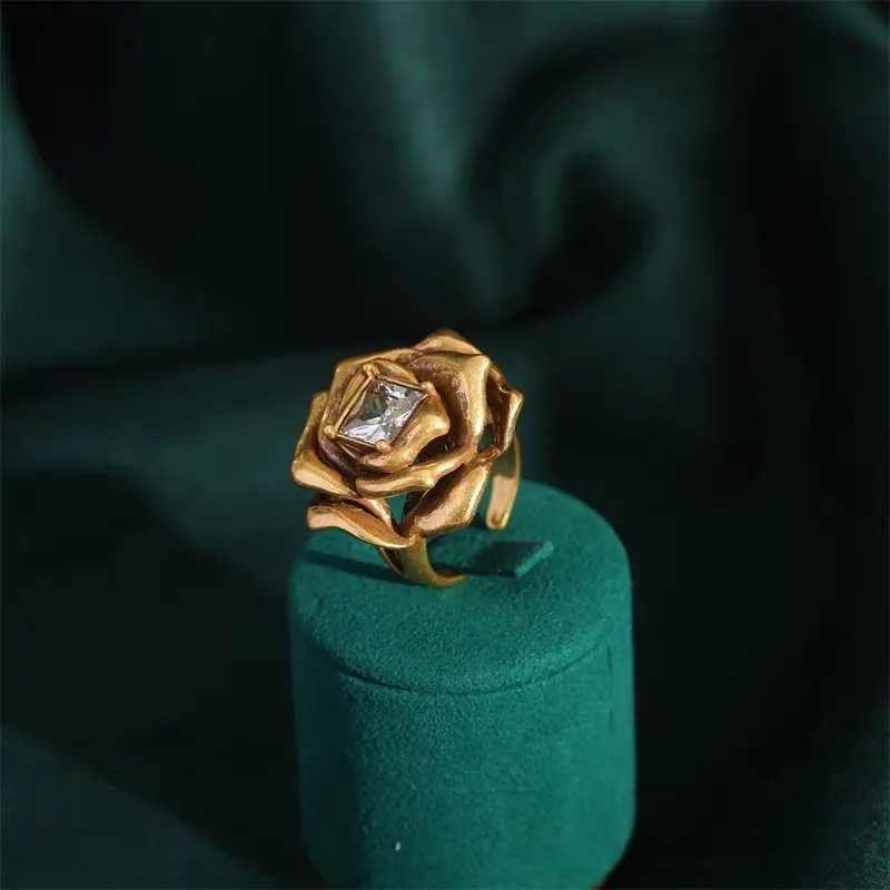Fashion Jewelry Vintage Temperament Flower Rings Pendant Necklace For Women Female Gifts Delicate Design Accessories Hot Sale