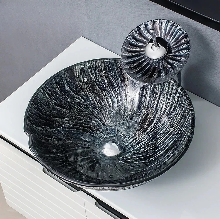 A Modern simple wash basin European art craft tempered glass table basin rectangular