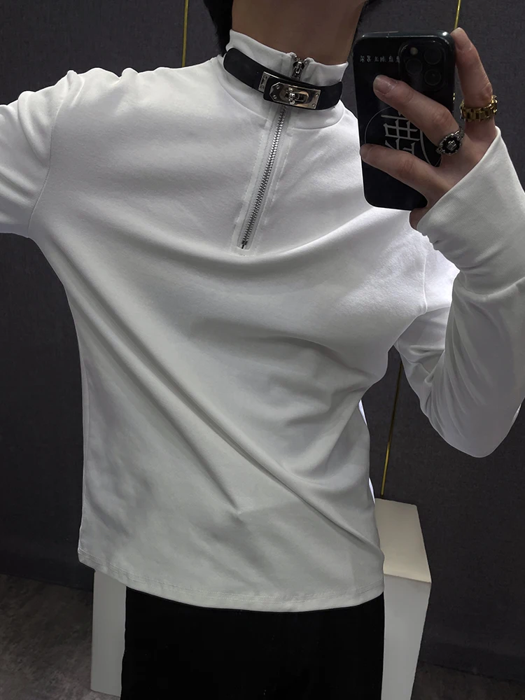 

Мужская приталенная футболка с длинным рукавом и воротником-стойкой, с металлическим декором, однотонная, простая, модная, осенняя, из полиэстера.