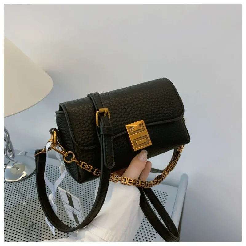 

Stylish Crossbody Bag For Women Keep Your Hands Free For Photos While Sightseeing And Traveling