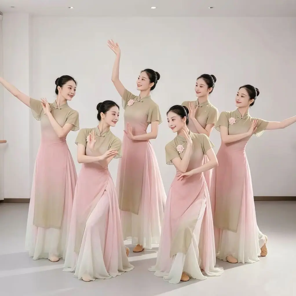 Nuevo cheongsam verde melocotón, elegante cheongsam de estilo clásico para danza china, traje de práctica y actuación con degradado de color.