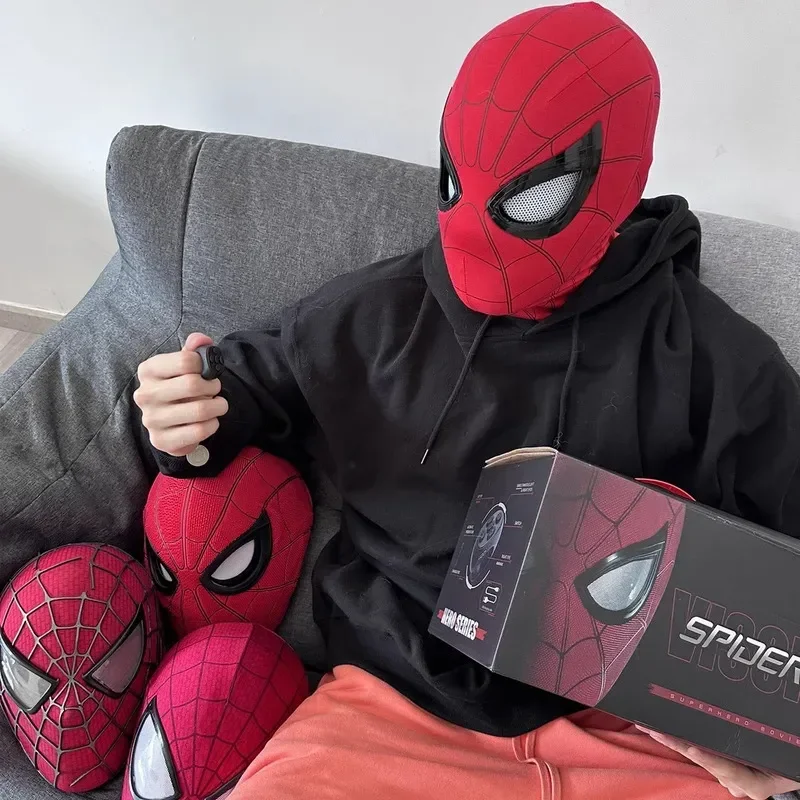Auf Lager: Miles Spider-Man 1:1 Maßstab Elektronische Maske mit Beweglichen Leuchtenden Augen, Ringsteuerung, Cosplay-Spielzeug, Geschenk für Jungen