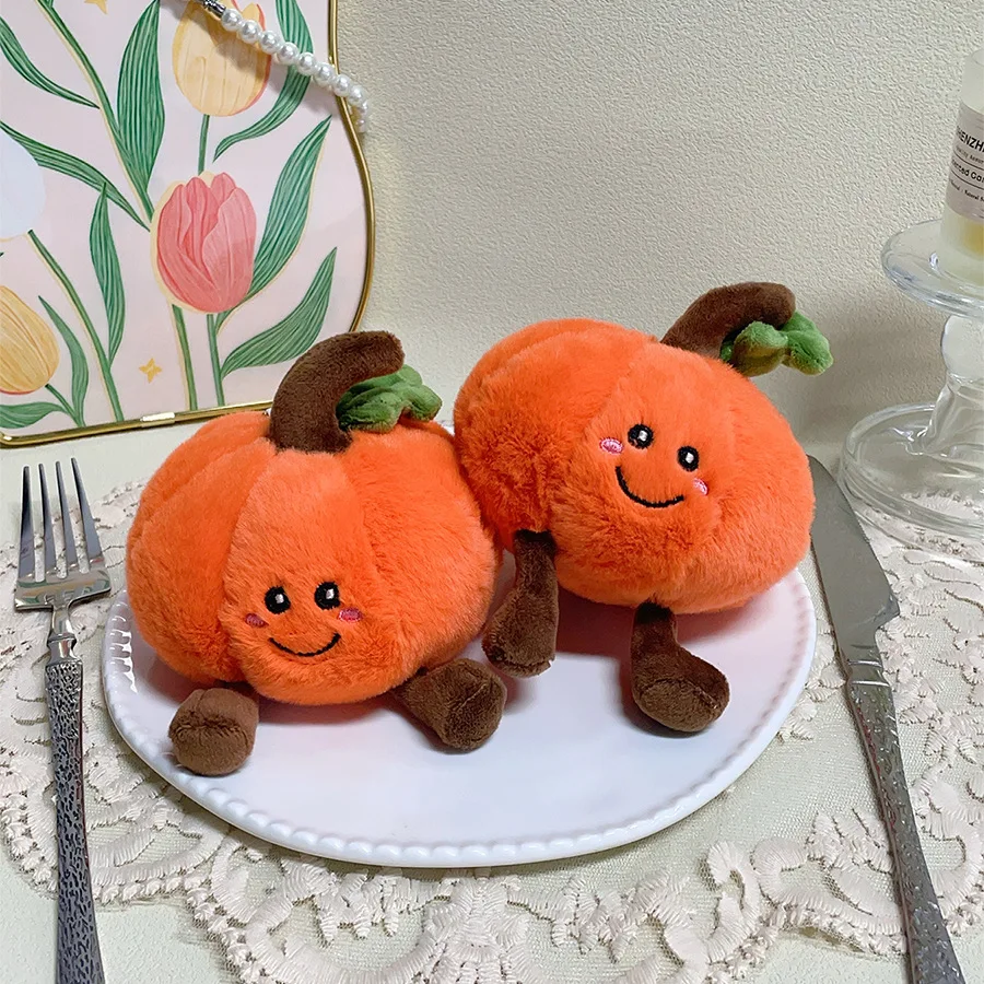 Japonês bonito abóbora boneca de pelúcia pingente chaveiro presente de halloween engraçado realista abóbora peluda boneca chaveiro férias pequenos presentes