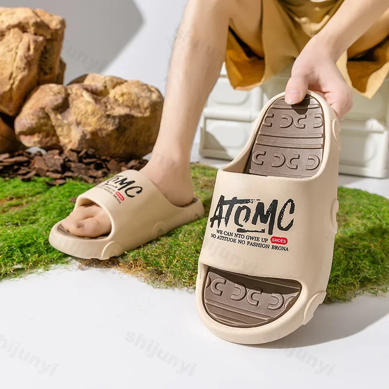 

Мужские тапочки, лето 2025, новые домашние тапочки для ванной, женские нескользящие крутые домашние тапочки, модная уличная пляжная обувь для пар