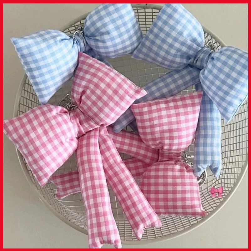 Porte-clés en peluche avec nœud à carreaux bleu rose, pendentif de sac à dos pour fille mignonne et douce, décoration suspendue pour voiture, cadeau de Festival, nouvelle collection