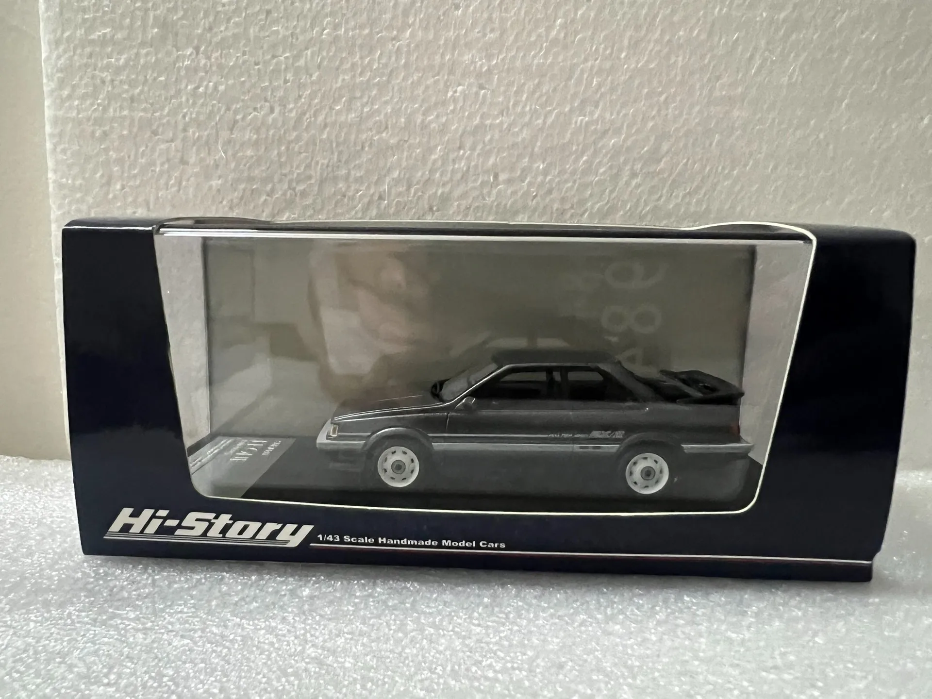 

Литая под давлением приветственная история, масштаб 1/43 Subaru 1986, модель автомобиля из смолы LEONE, Коллекционная игрушка, подарок, сувенир, украшение для дисплея