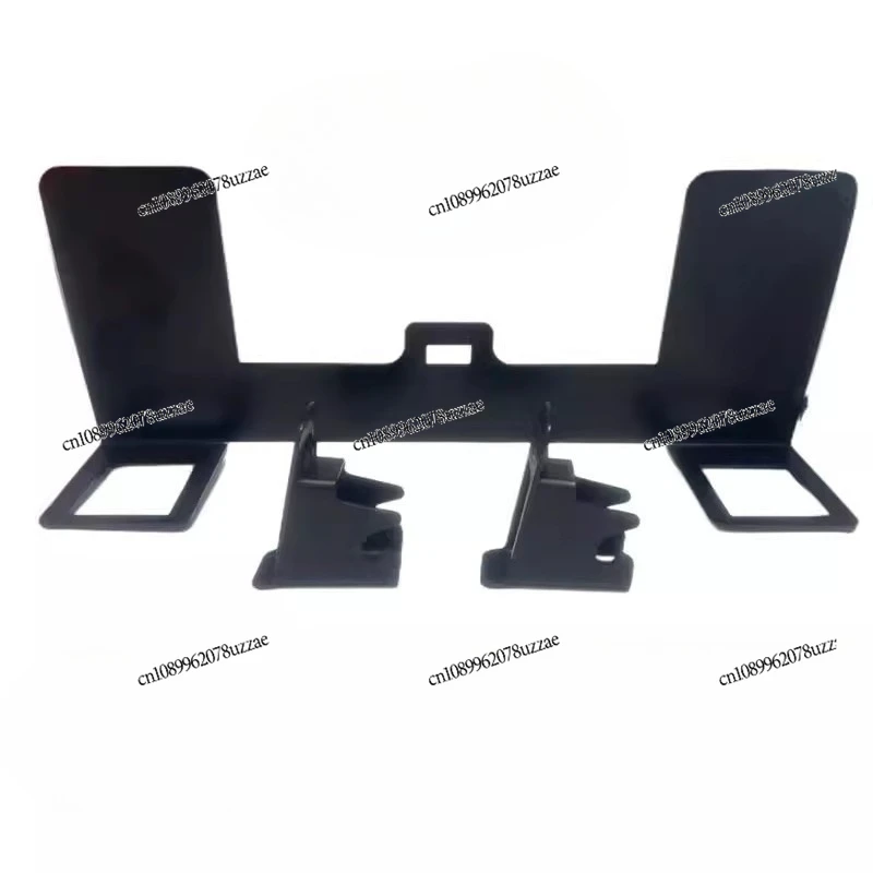 

The ISOFIX Hard Interface Bracket for The Child Seat Is Replaced with A LATCH Retainer, A Buckle Accessory, and A Guide Groove.