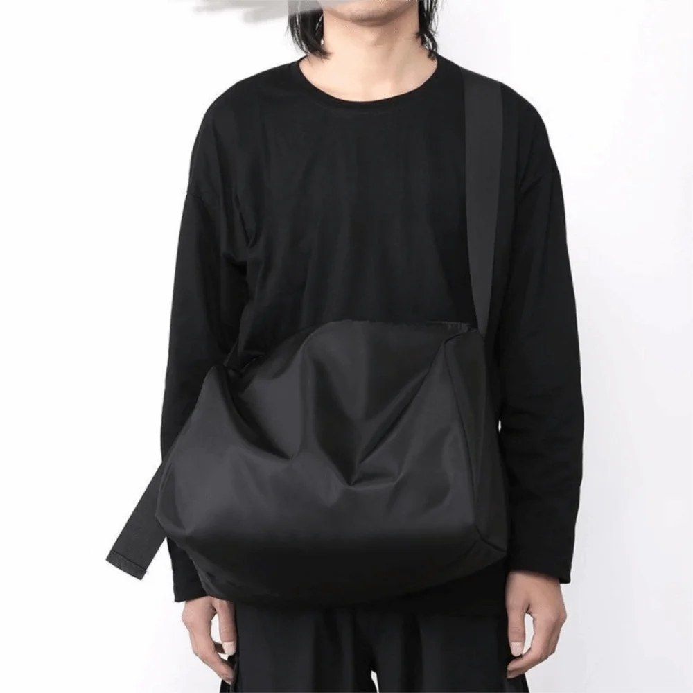 Large Capacity Gym Waterproof Bag Water-Resistant Adjustable Strap Fitness Training Bag Zipper Closure Leisure Backpack Men