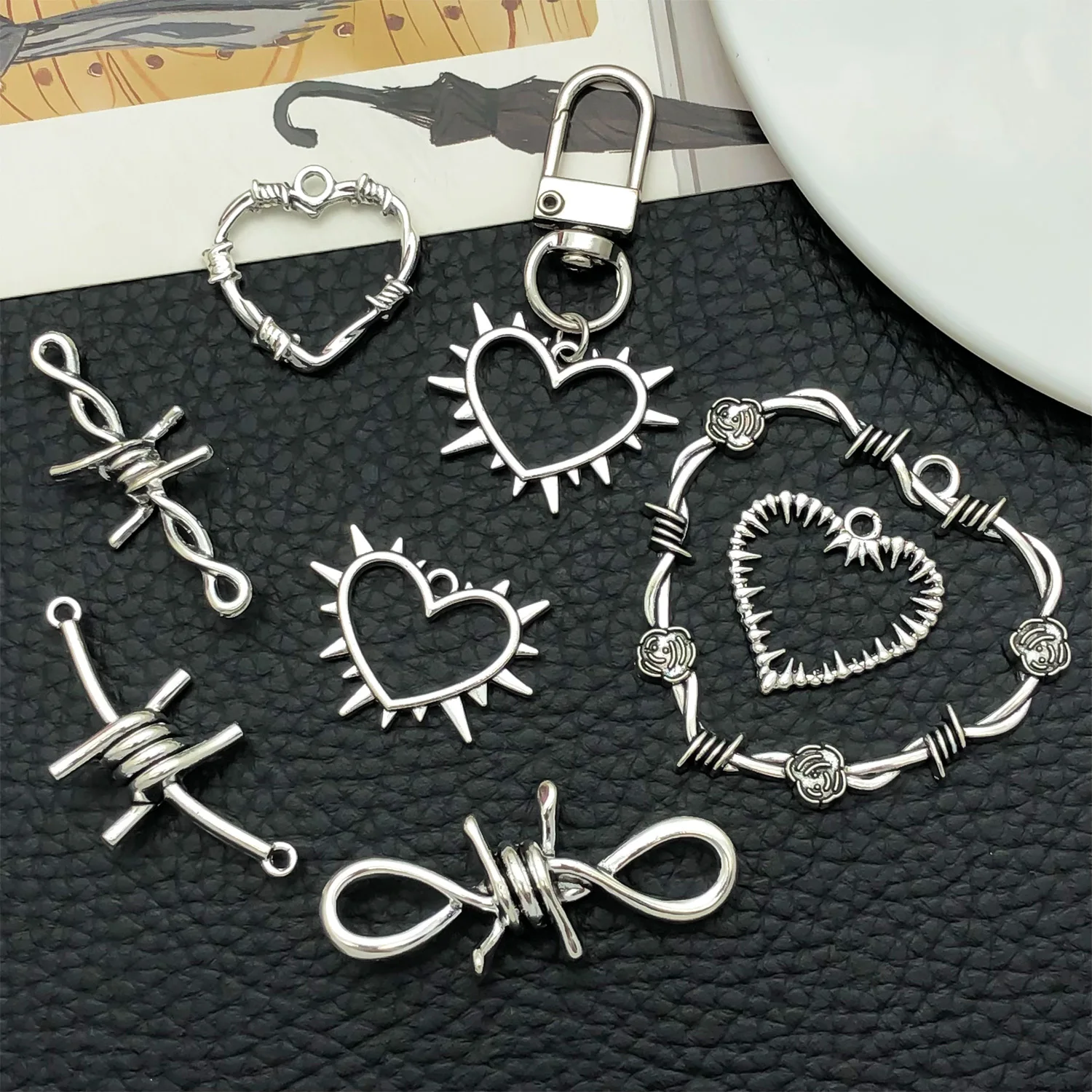 5/12pcs Gothic Heart Charms with Thorn Details - Antique Silver Pendants for Dark Romance Jewelry Crafting