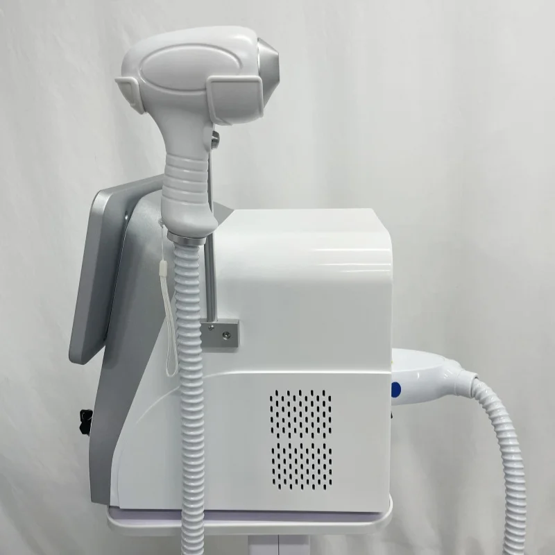808NM Diode Laser Hair Removal Machine 3 Wavelengths 755NM 808NM 1064NM Painless Facial Body Hair Removal And Skin Rejuvenation