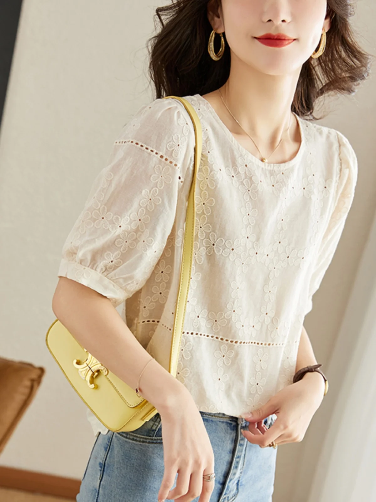 

Faionable Anti-Aging ort Sve Embroidered Chiffon Top Loose Slimming round Ne Hollow out Bubble Sve T-irt