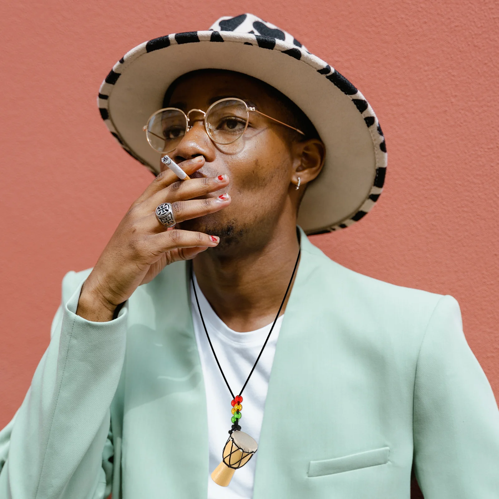 

3Pcs African Drum Necklace Mini Djembe Pendants Handmade Cultural Jewelry for Women Men Bohemian Style African Necklaces