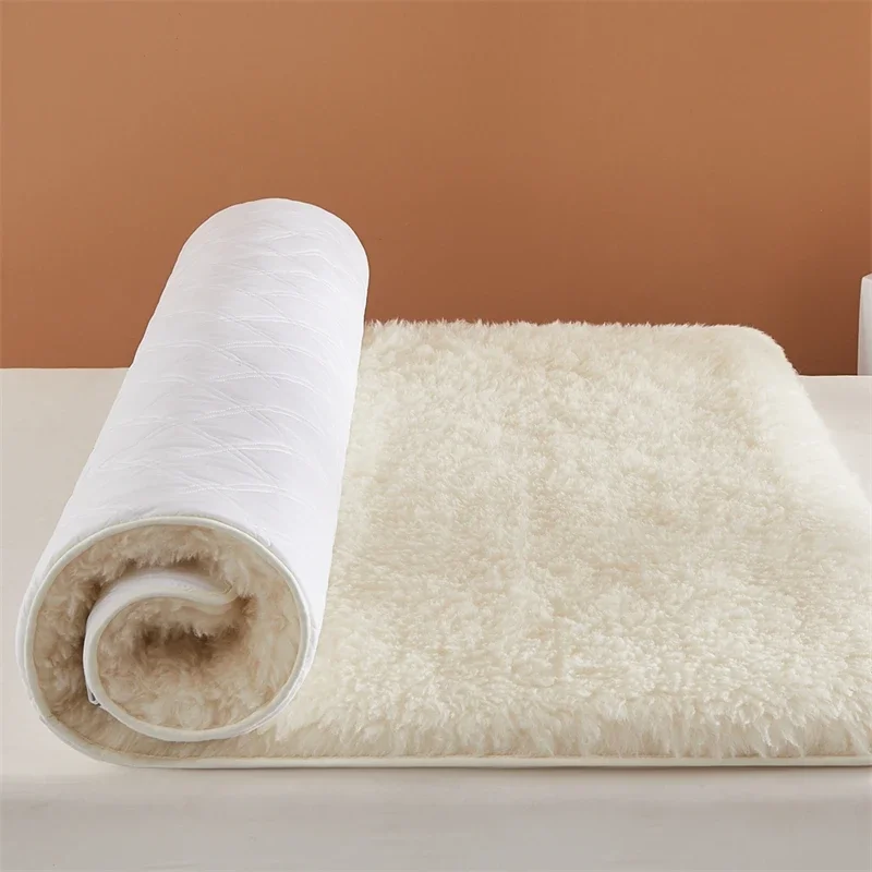Fluffy soft solid color Lamb Fleece Mattress Upholstered Bed Tatami Mattress Topper Winter Student Dormitory Sleeping Pad