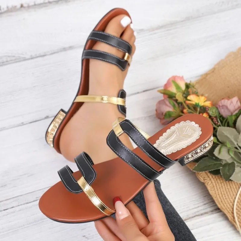 New Summer Women Casual Slippers Beach Slippers Fashion Patent Flat Heel Sandals Sparkle Bling Rhinestone Shoes Slides Women