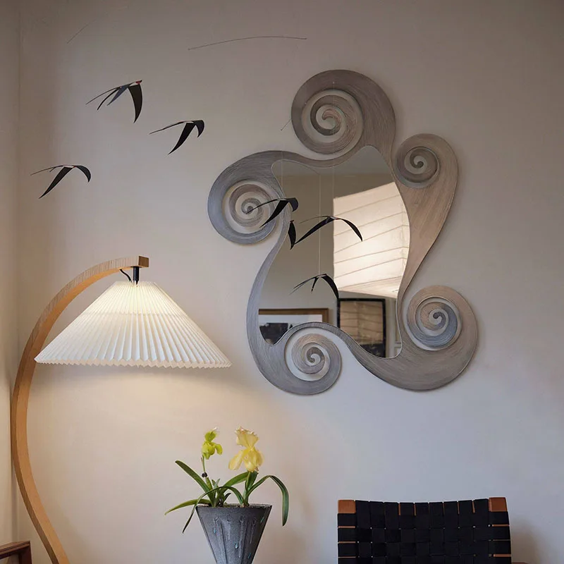 Luxury Nordic Mirror Modern Living Room Items Vintage Aesthetic Oval Hanging Mirror Frame Irregular Espelhos Home Decorations